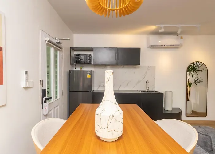 Apartamento 2 Bedrooms For 3 Guest Comfy At Heart Of Silom - 7a Banguecoque