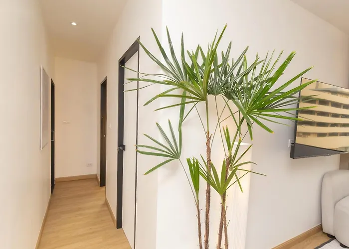 2 Bedrooms For 3 Guest Comfy At Heart Of Silom - 7a Apartamento *