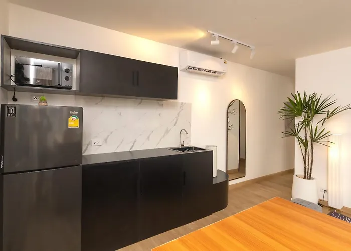 2 Bedrooms For 3 Guest Comfy At Heart Of Silom - 7a Banguecoque