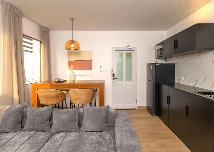 2 Bedrooms For 3 Guest Comfy At Heart Of Silom - 7a Apartamento Banguecoque